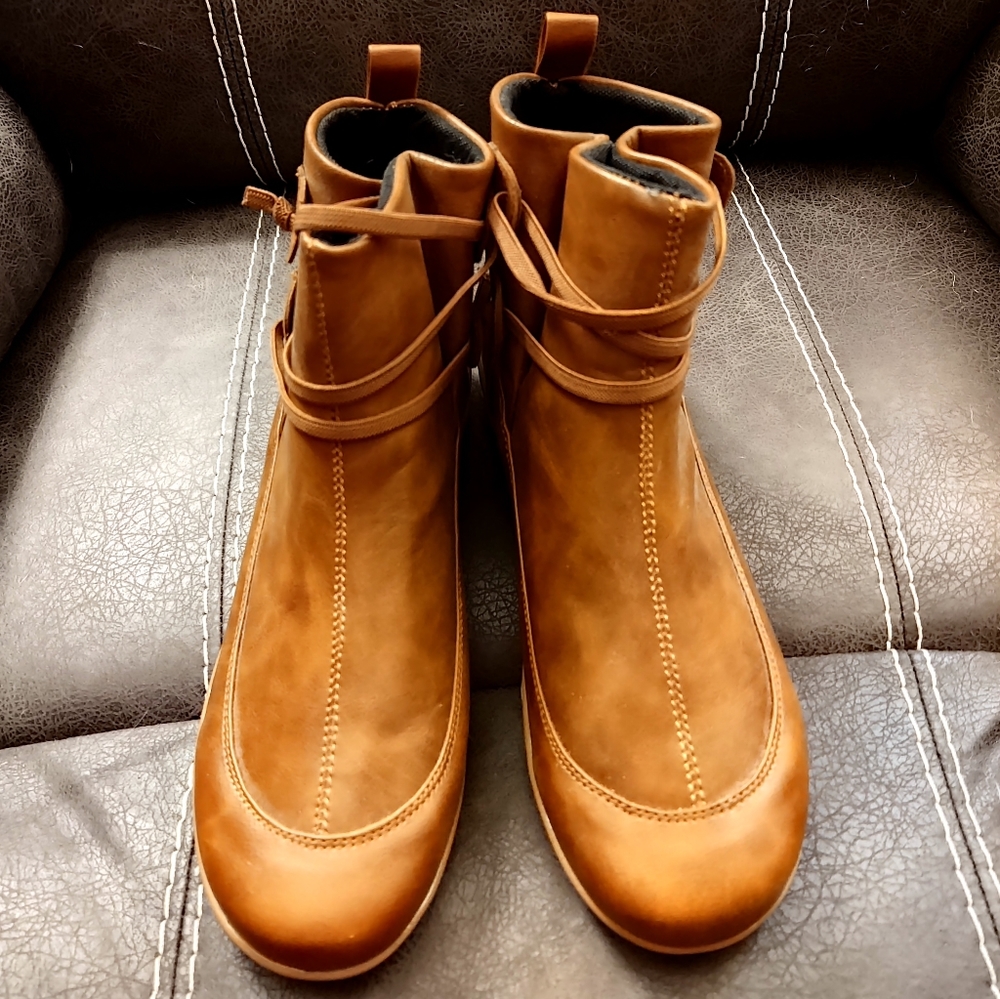 Women's boots